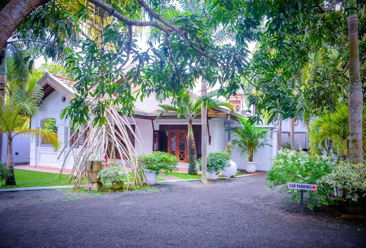 A Pousada Tamarind Moon Dikwella Exterior foto